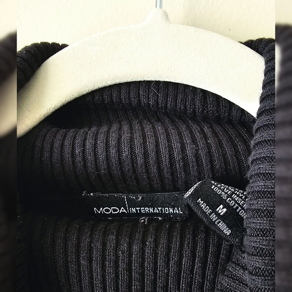 Victoria's Secret Black Sweater Dress by Moda (M) - Picture 5 of 5